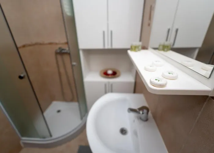 Titan Apartment *